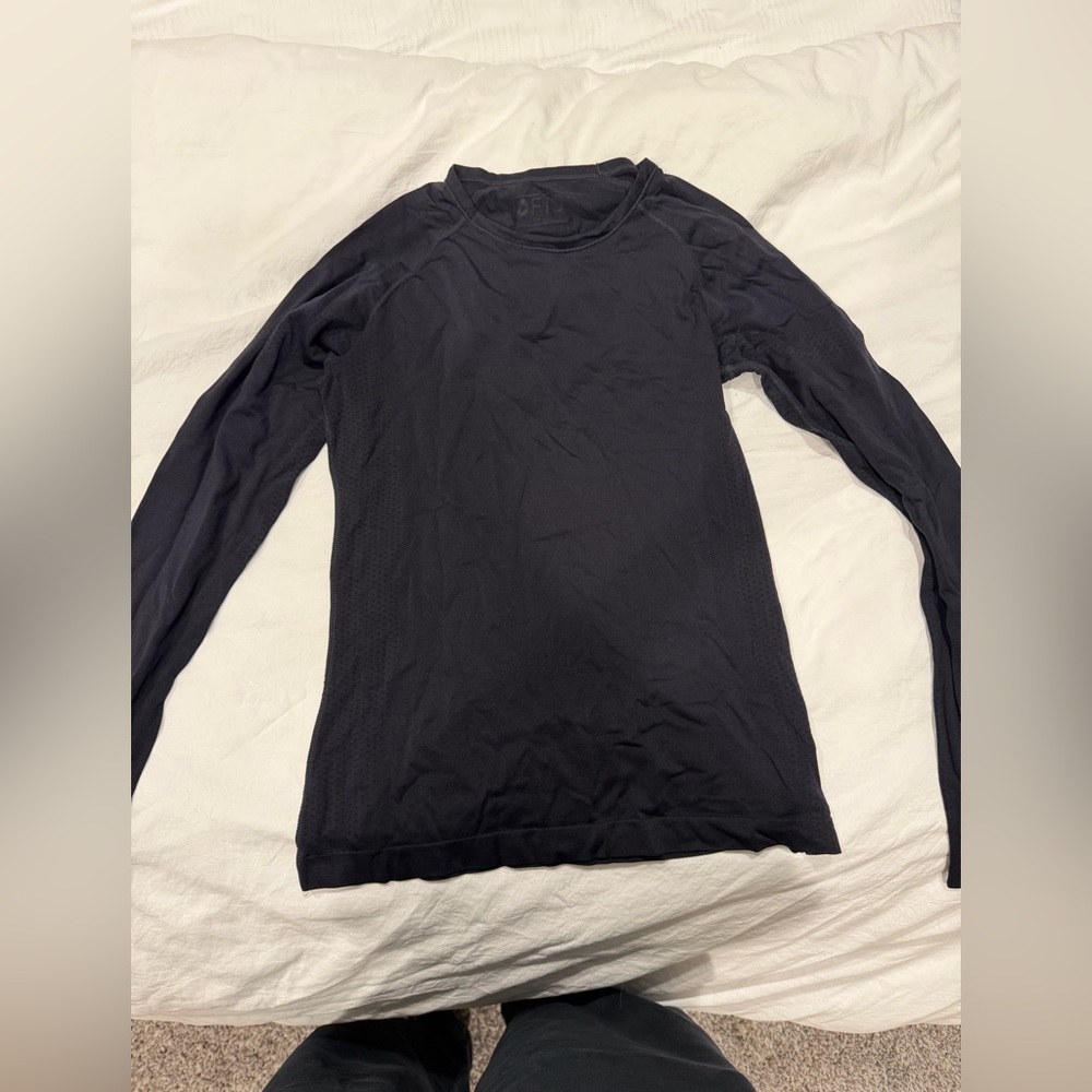 Black figs undershirt